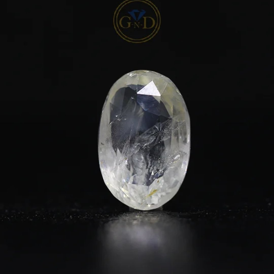 White Sapphire – 4.13 Carat ( 4.54 Ratti )