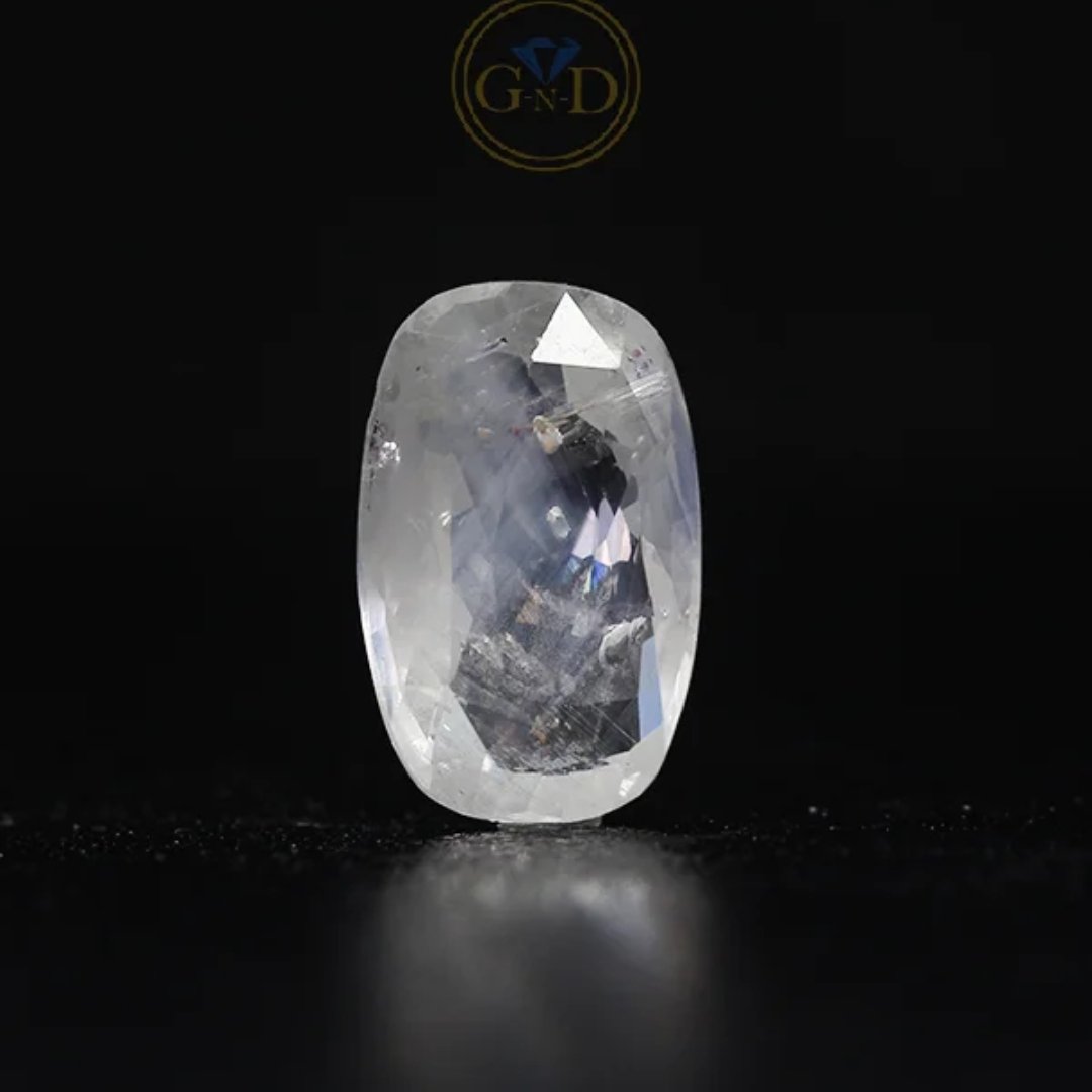 White Sapphire – 4.16 Carat ( 4.57 Ratti )