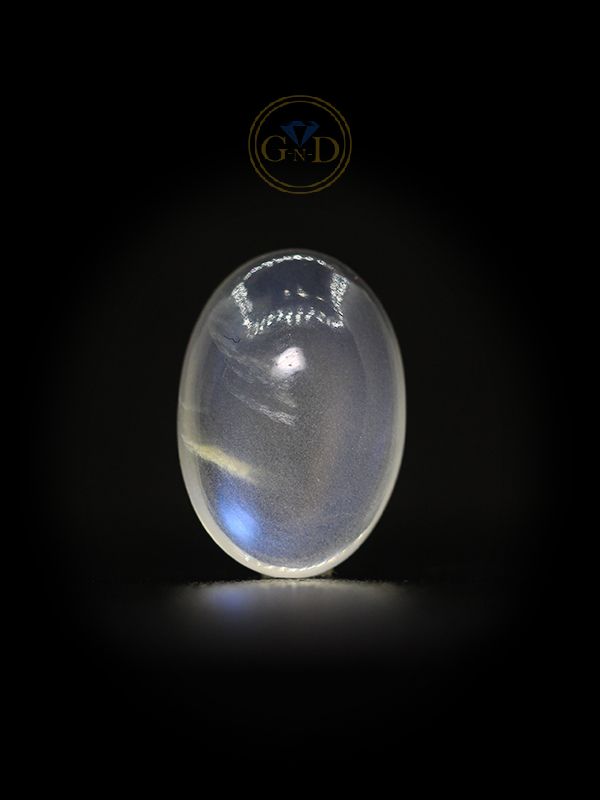 Rainbow Moonstone -7.03 Ct. (7.73 Ratti)